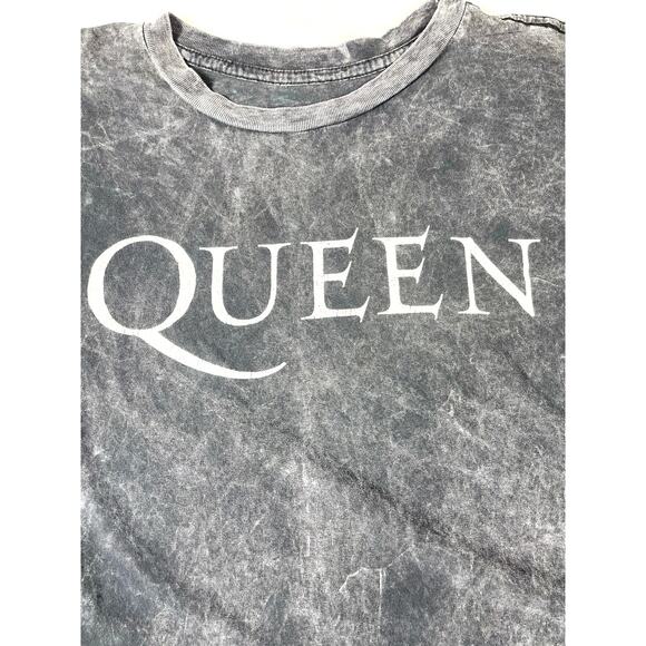 Queen Cropped Band Tee Washed Black Size XL Distressed - Picture 5 of 6